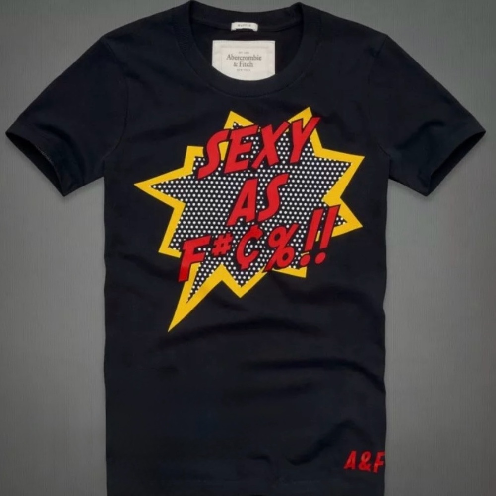 Abercrombie & Fitch Black and Red Short Sleeve Tee
